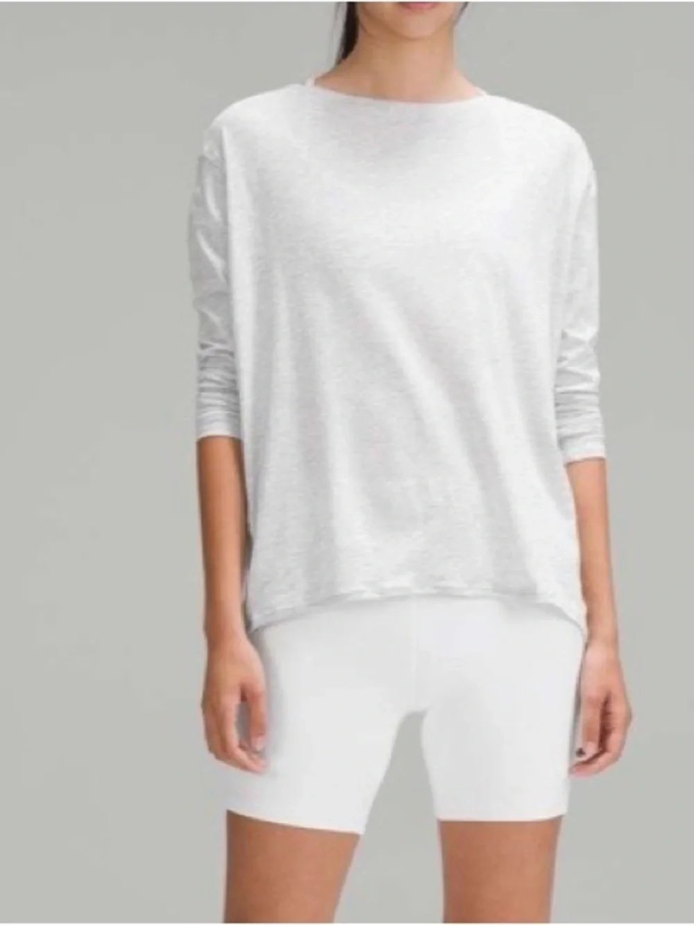 lululemon athletica gray Long-Sleeve Lightweight Top size 6